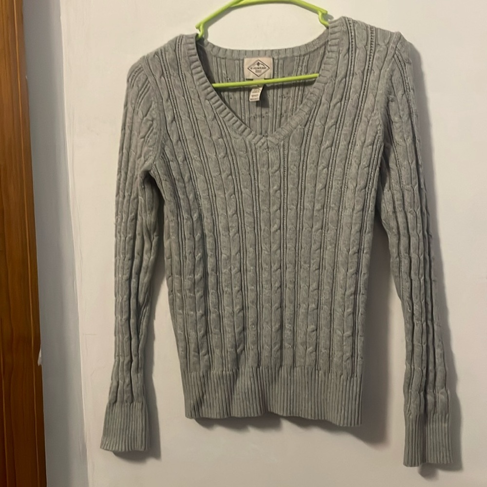 Small gray sweater